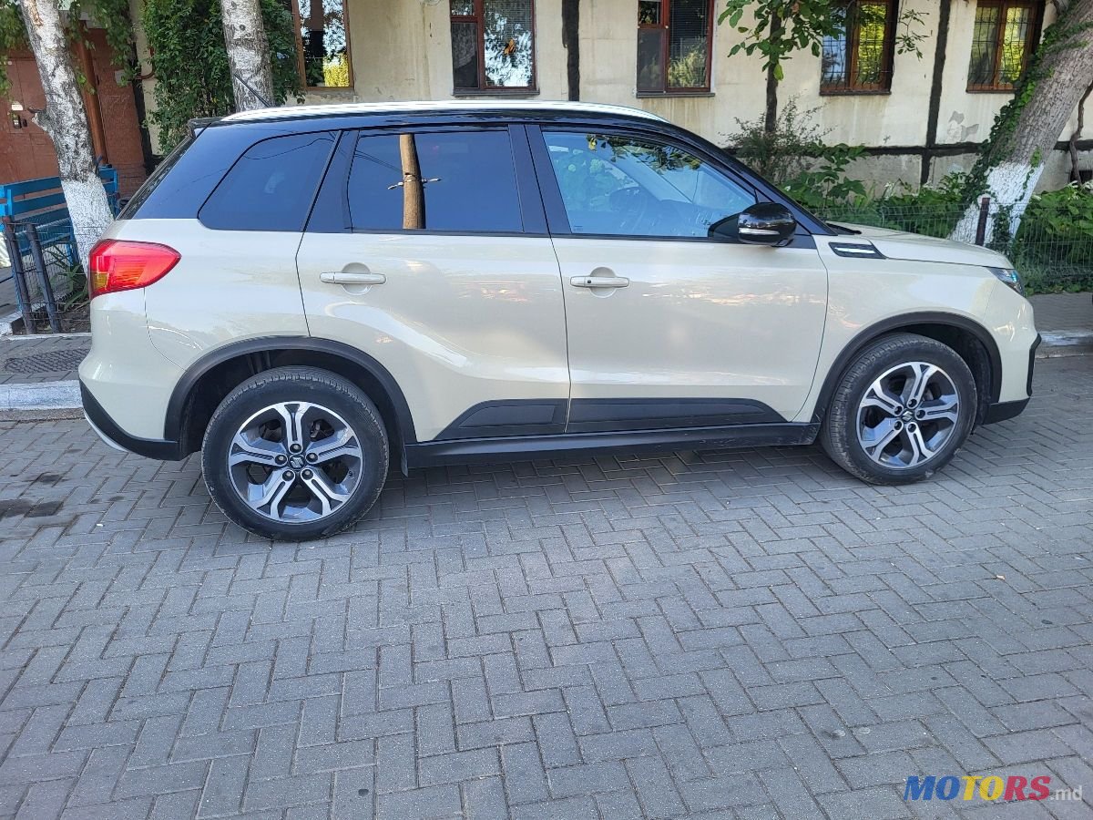 2015' Suzuki Vitara photo #3
