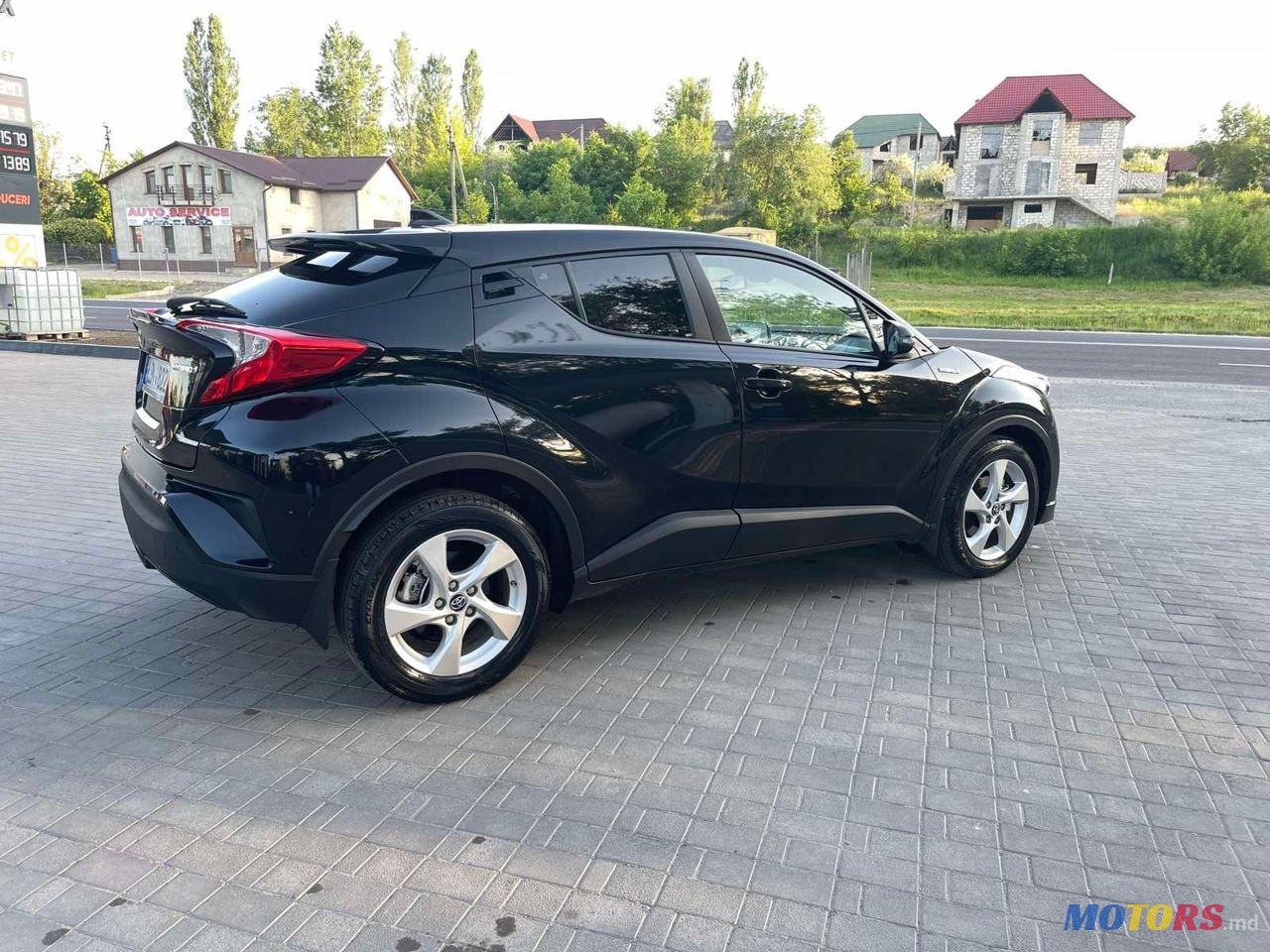 2019' Toyota C-HR photo #4