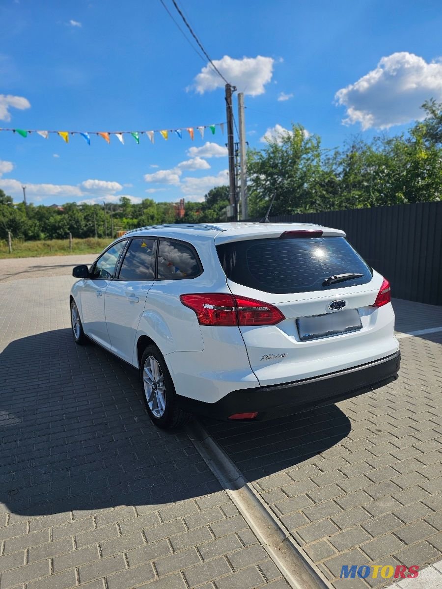 2017' Ford Focus photo #5