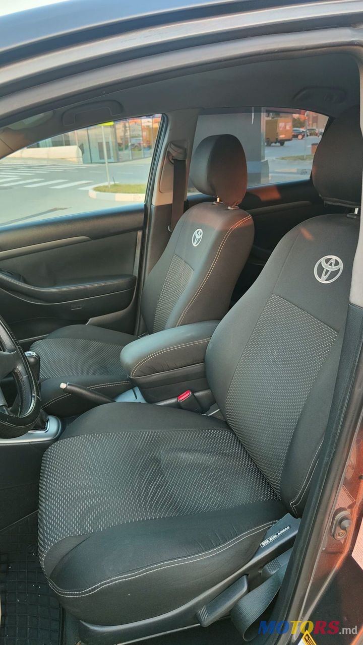 2006' Toyota Avensis photo #1