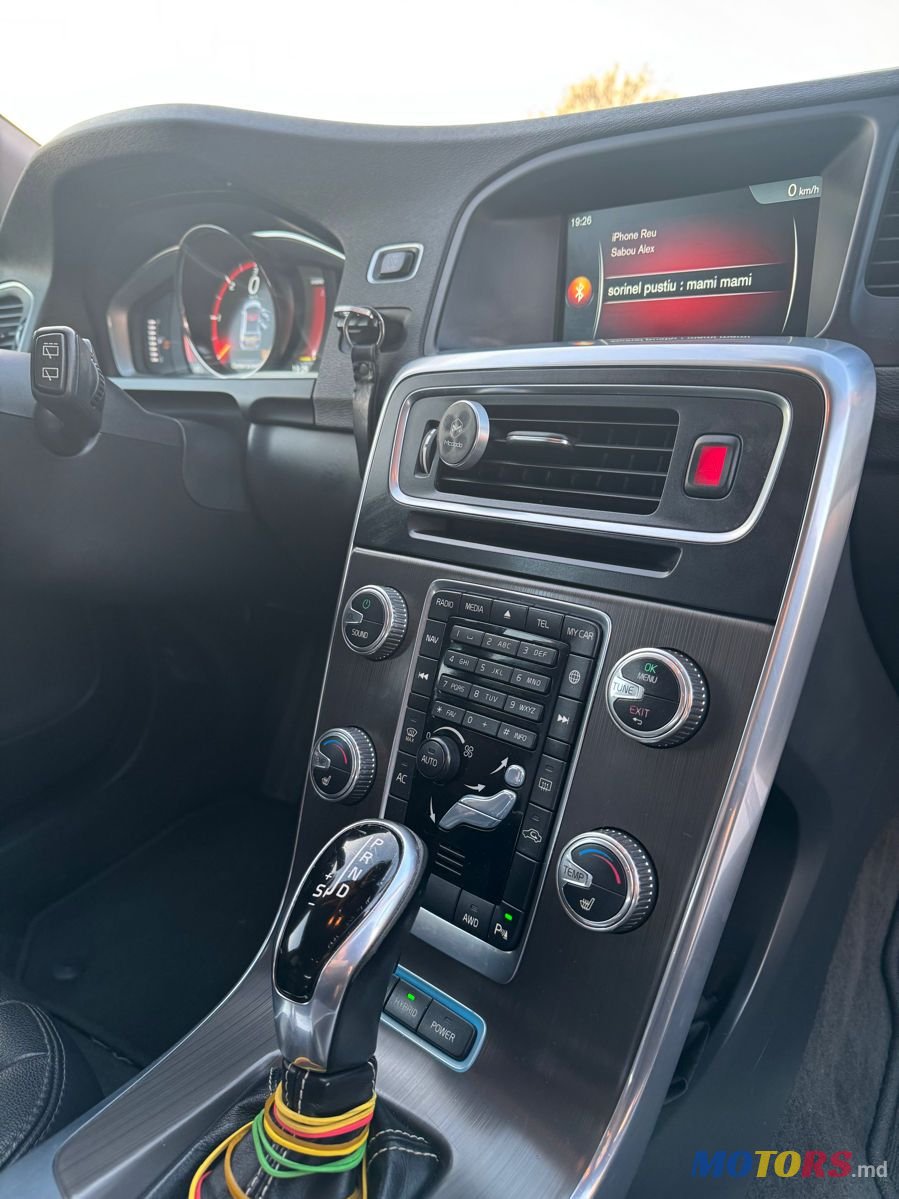 2014' Volvo V60 photo #4
