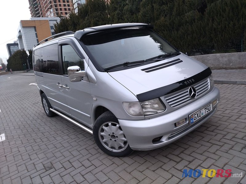 2003' Mercedes-Benz V Класс photo #2