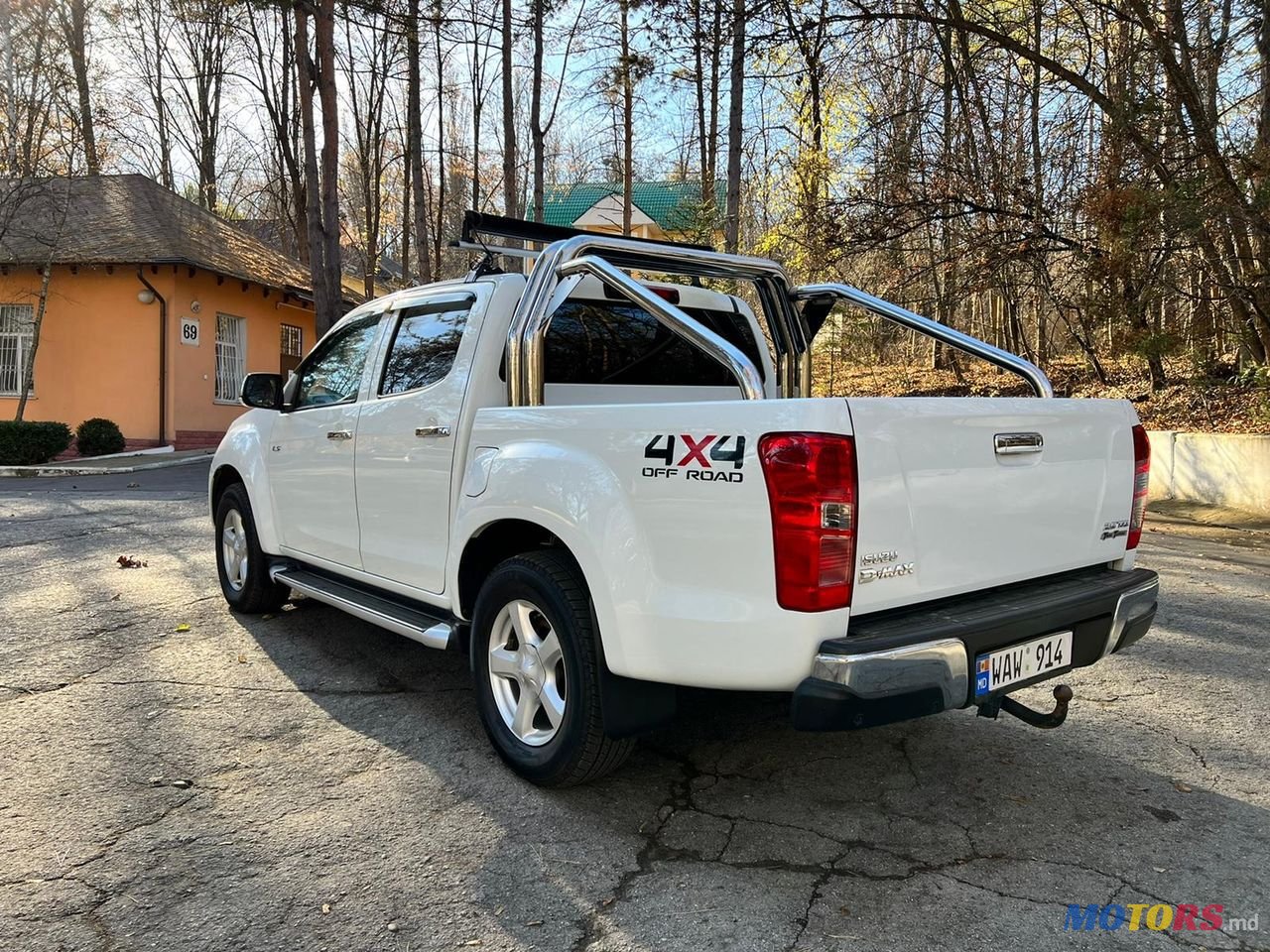 2014' Isuzu Пикап photo #2