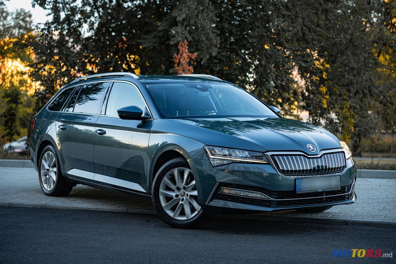 2020' Skoda Superb photo #1