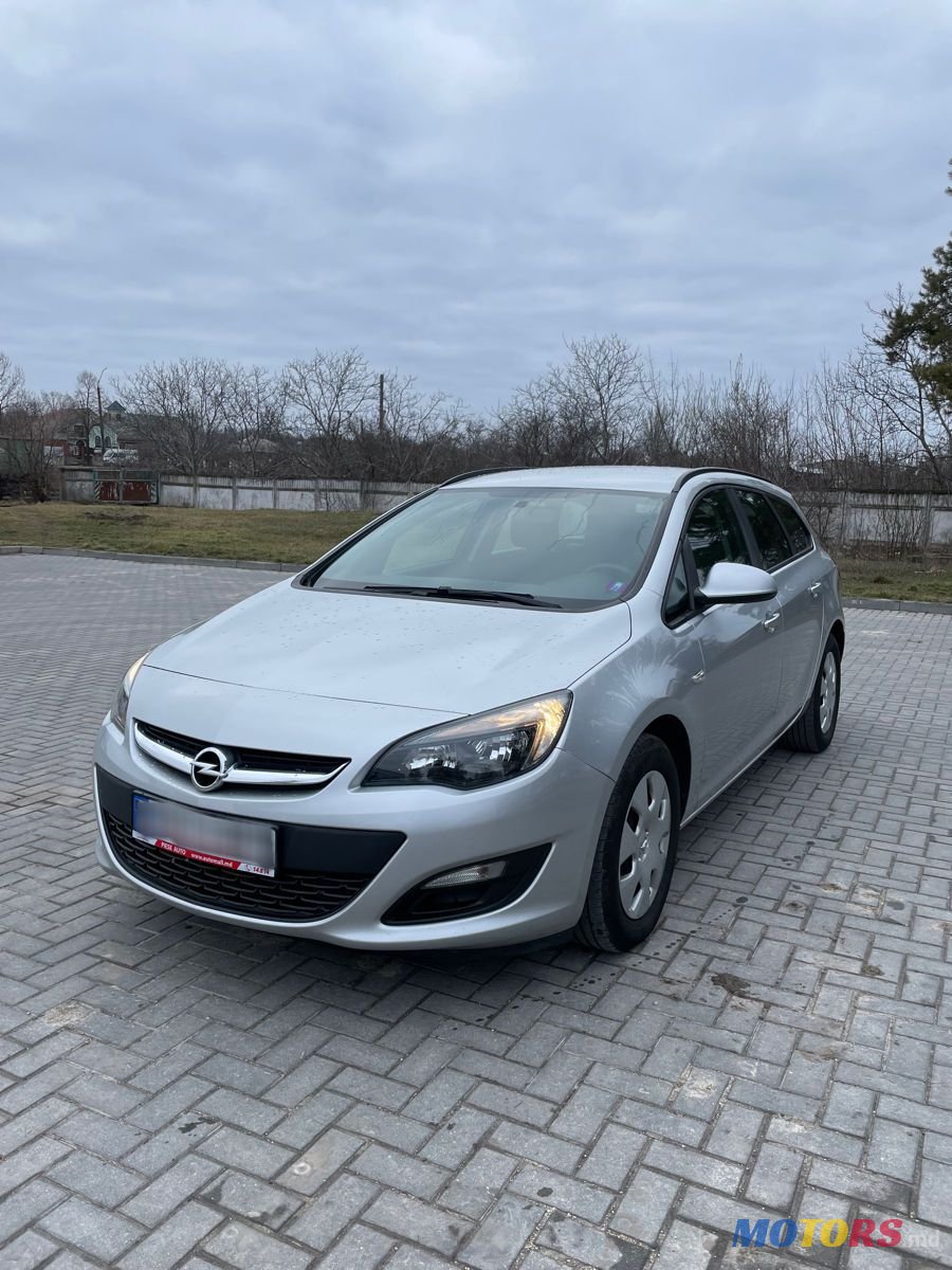 2015' Opel Astra photo #1