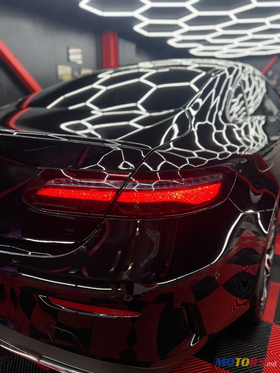 2019' Mercedes-Benz E-Class photo #6