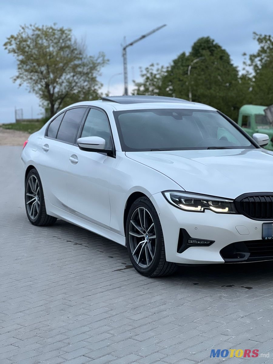 2021' BMW 3 Series photo #2