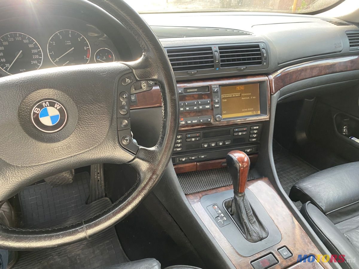 2001' BMW 7 Series photo #2