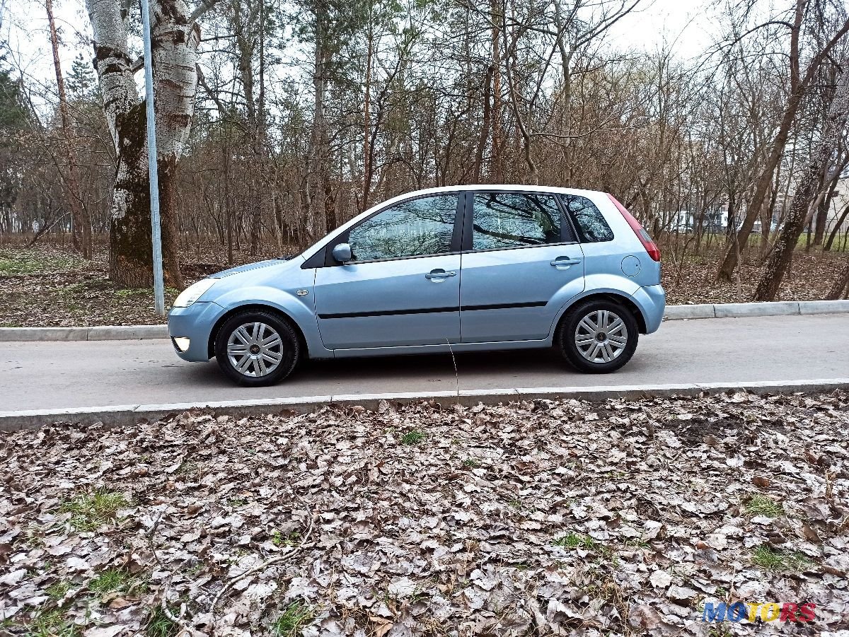 2005' Ford Fiesta photo #3