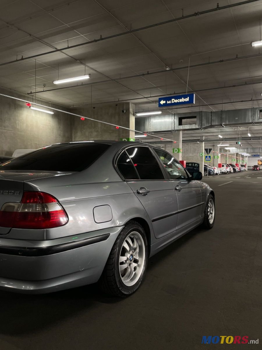2004' BMW 3 Series photo #5