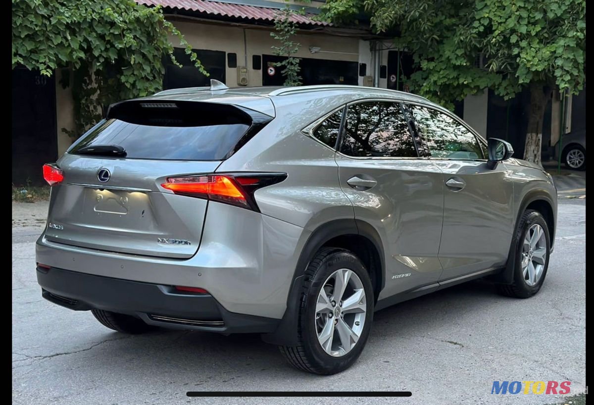 2017' Lexus Nx Series photo #3