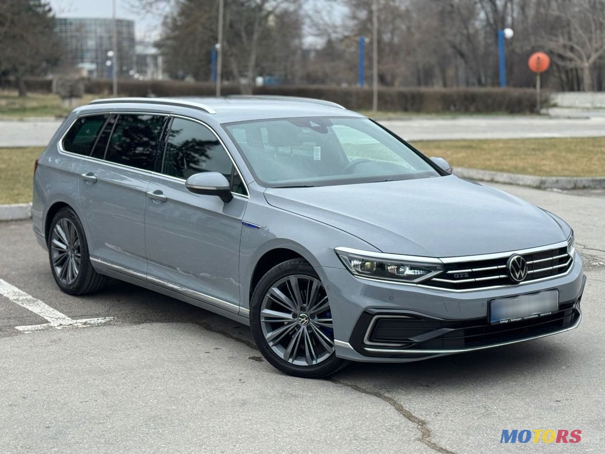 2022' Volkswagen Passat photo #5