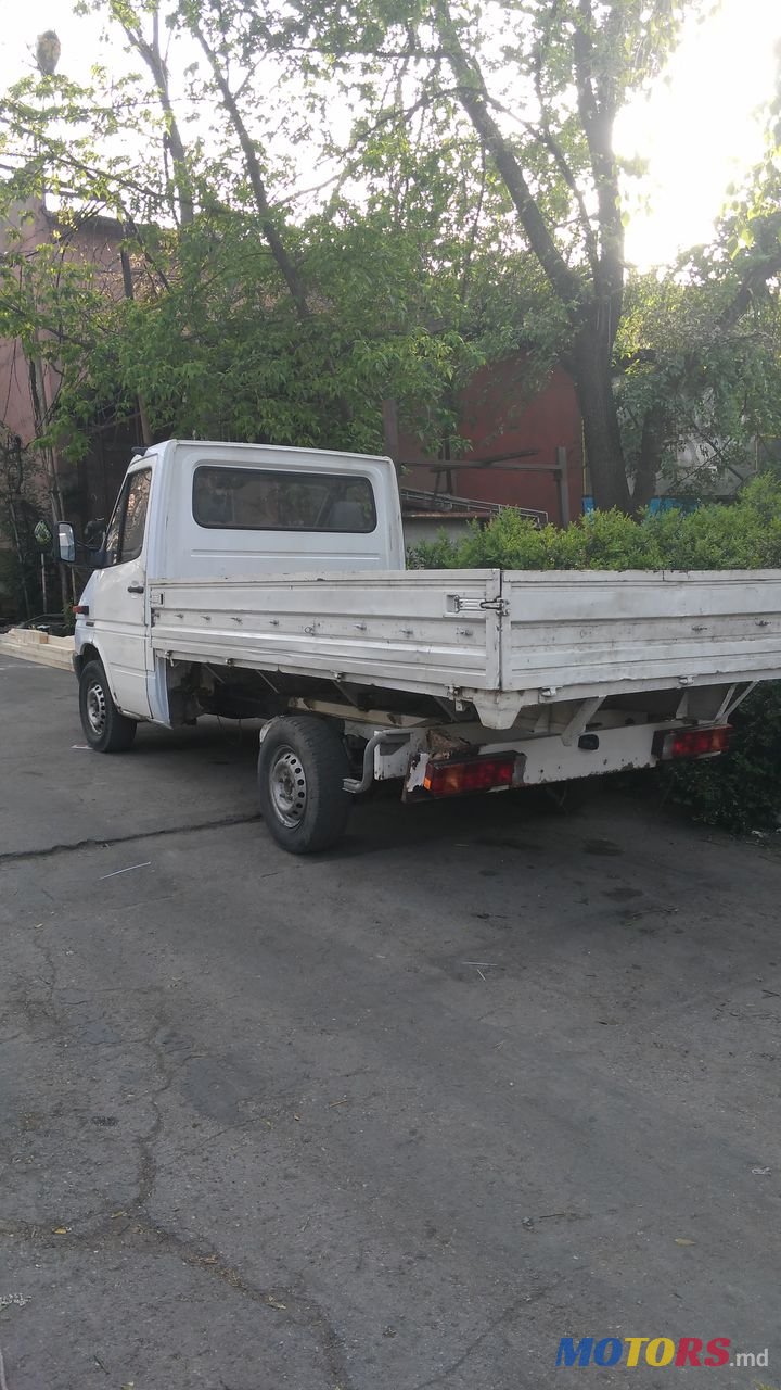 2001' Mercedes-Benz photo #2