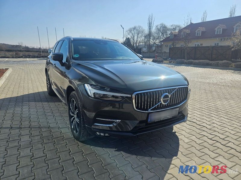 2021' Volvo XC60 photo #2