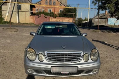 2005' Mercedes-Benz E-Class