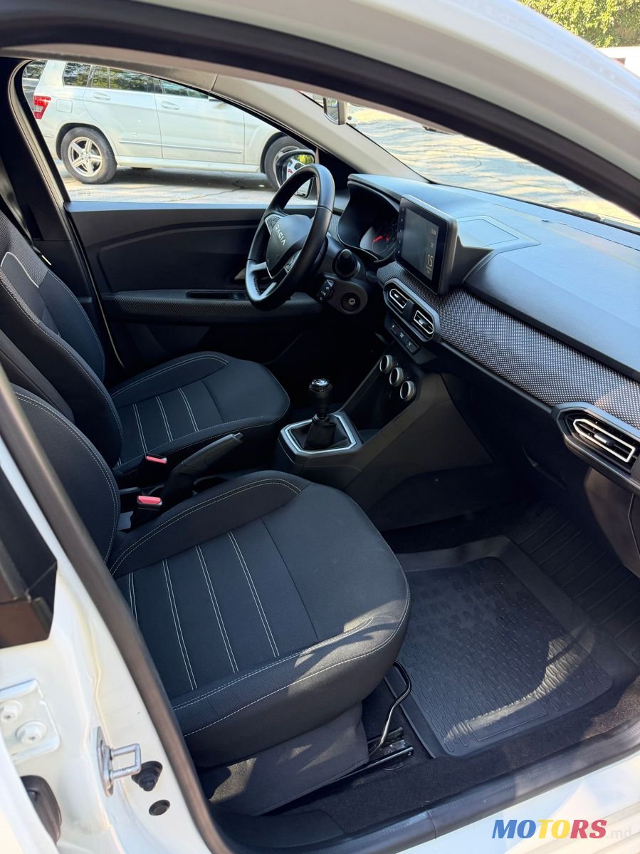2024' Dacia Logan photo #4