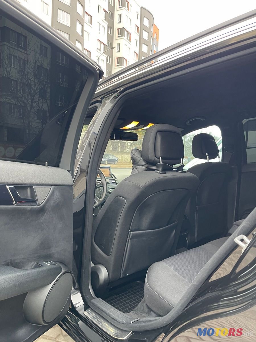 2009' Mercedes-Benz C Класс photo #6