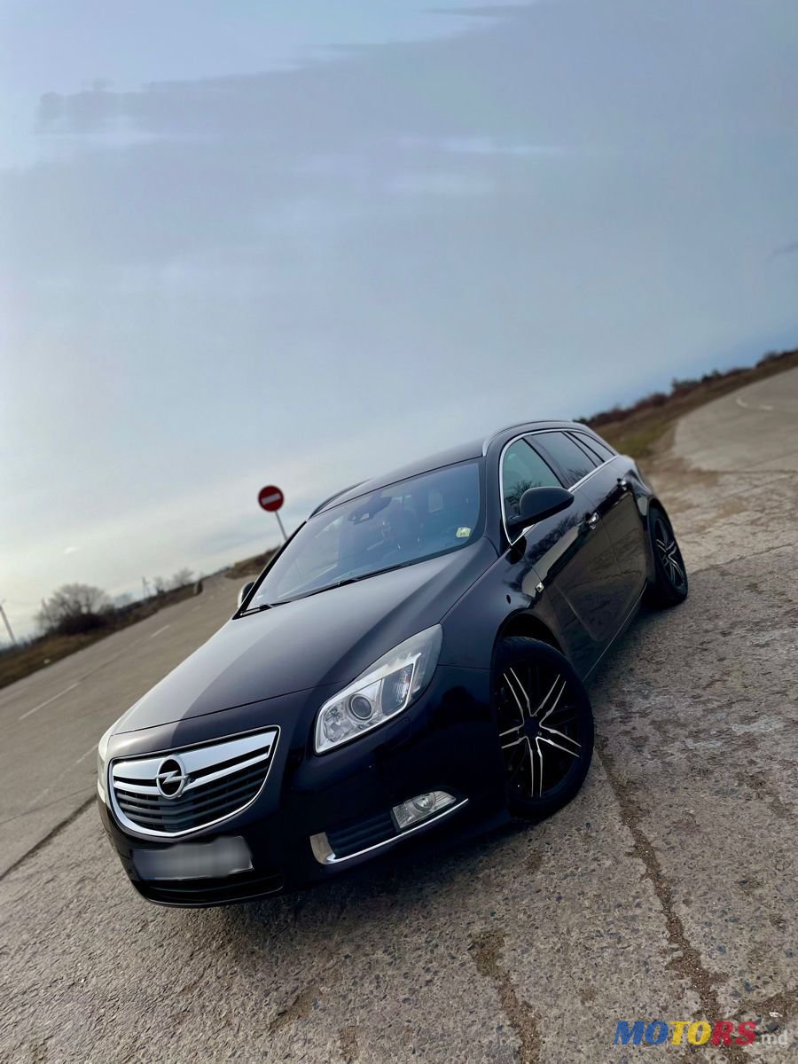 2012' Opel Insignia photo #2
