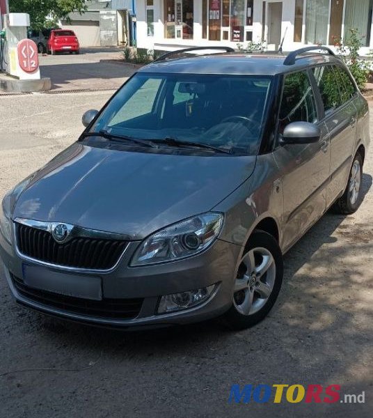 2012' Skoda Fabia photo #1