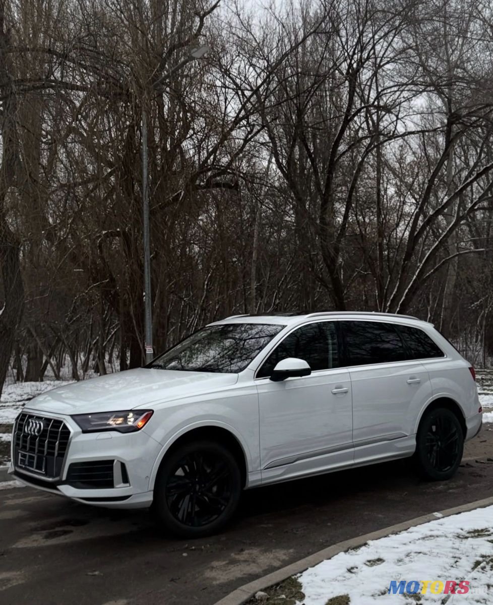 2020' Audi Q7 photo #2