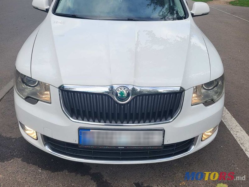 2009' Skoda Superb photo #1