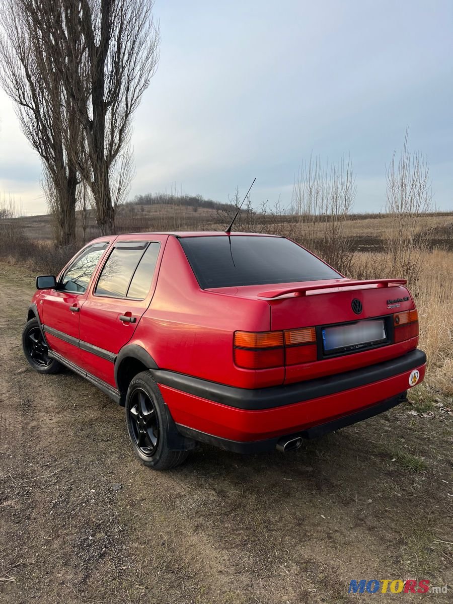 1993' Volkswagen Vento photo #3