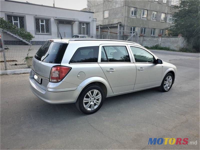 2009' Opel Astra photo #4