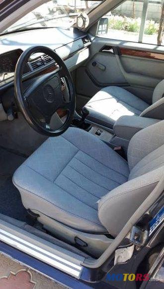 1995' Mercedes-Benz 124 photo #2