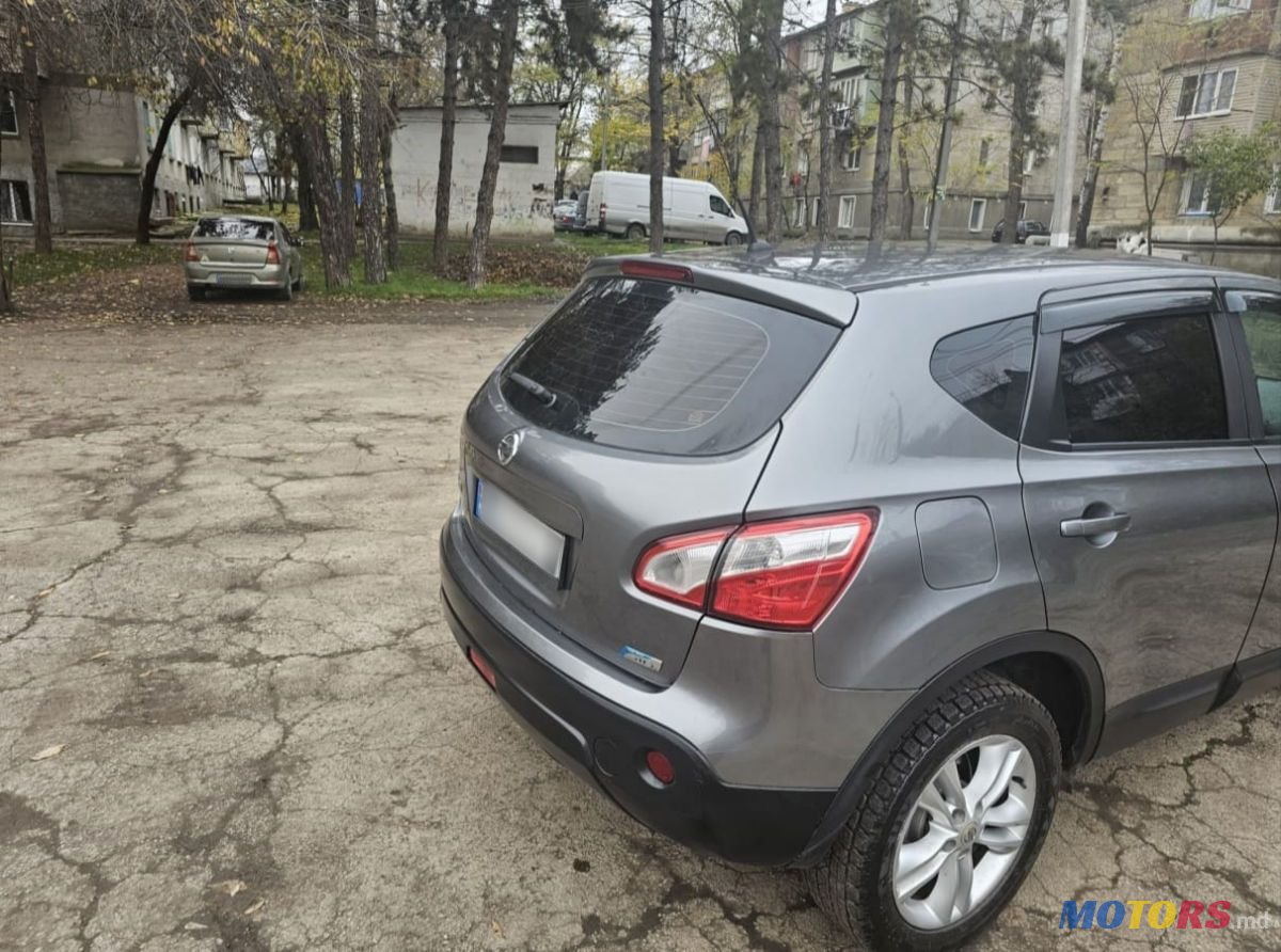 2011' Nissan Qashqai photo #2