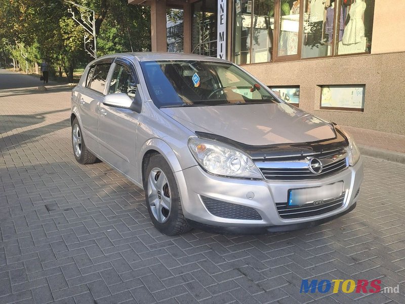 2007' Opel Astra photo #1