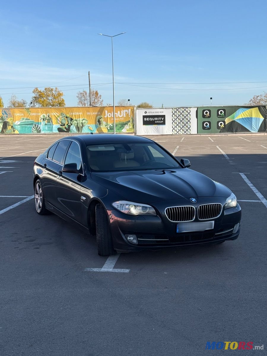 2012' BMW 5 Series photo #6