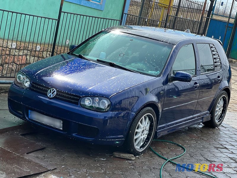 1999' Volkswagen Golf photo #3