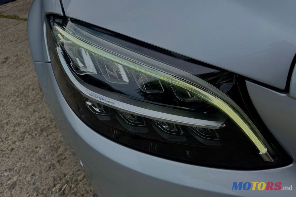 2019' Mercedes-Benz C-Class photo #2