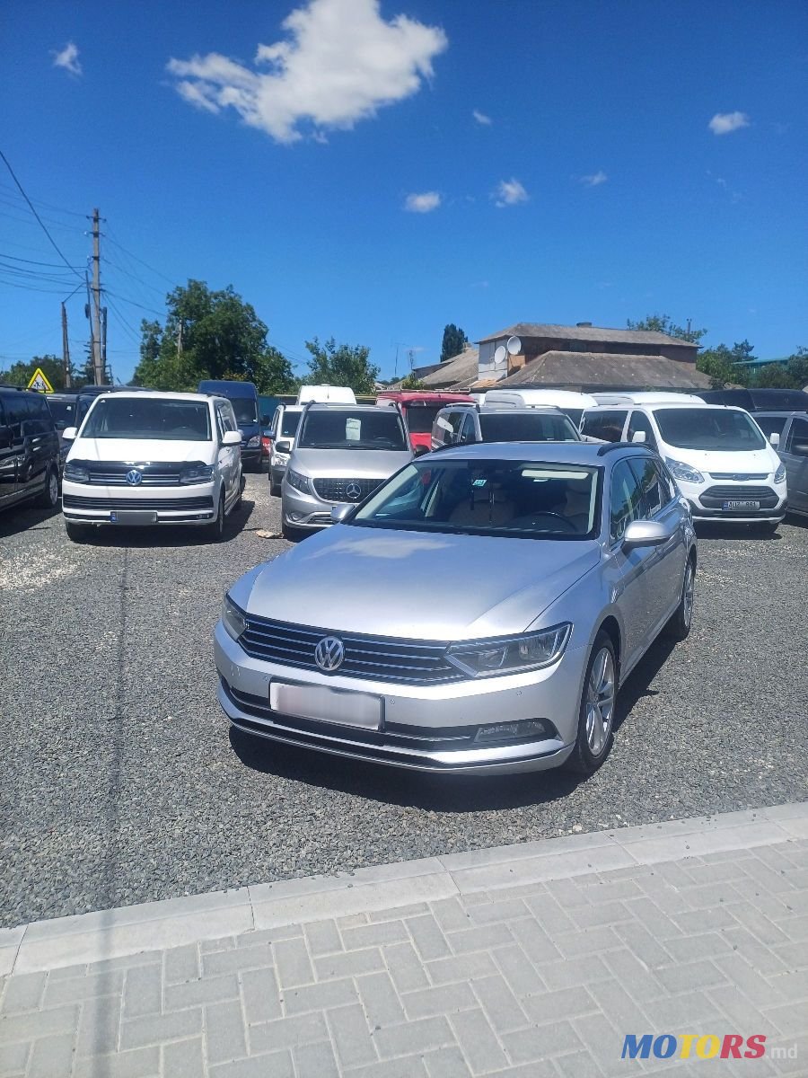 2016' Volkswagen Passat photo #1