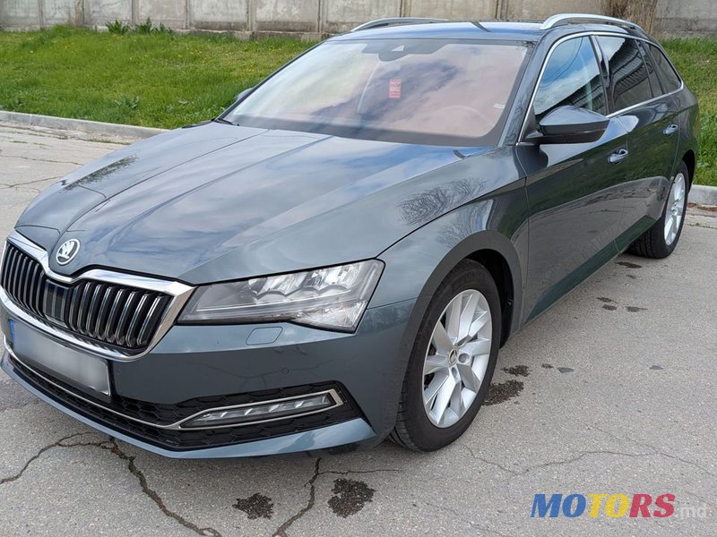 2020' Skoda Superb photo #2