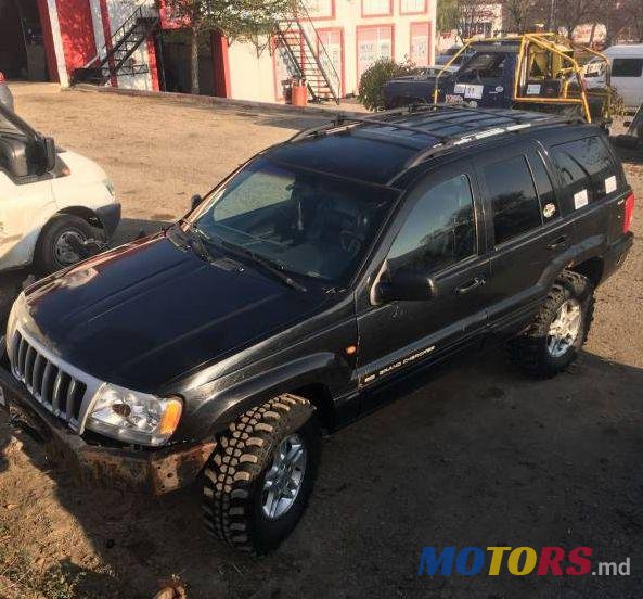 2002' Jeep Grand Cherokee photo #1