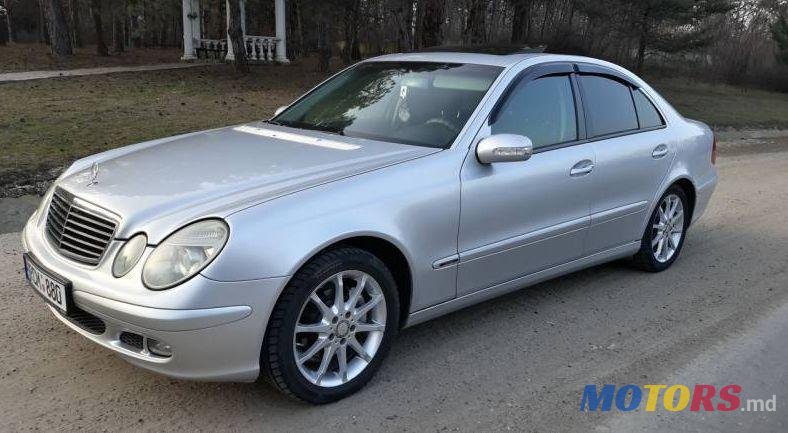 2004' Mercedes-Benz E photo #1
