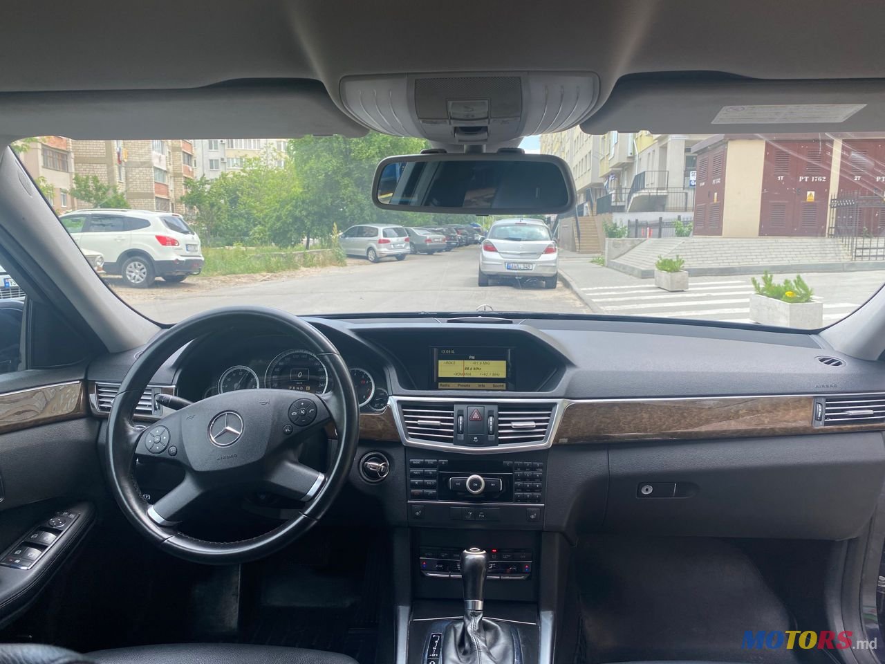 2011' Mercedes-Benz E Класс photo #6