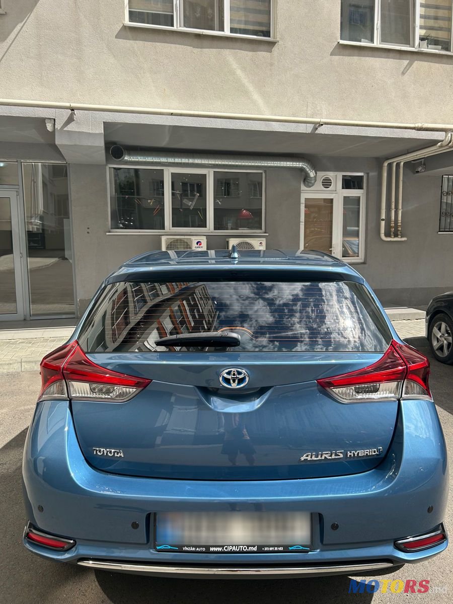 2016' Toyota Auris photo #2