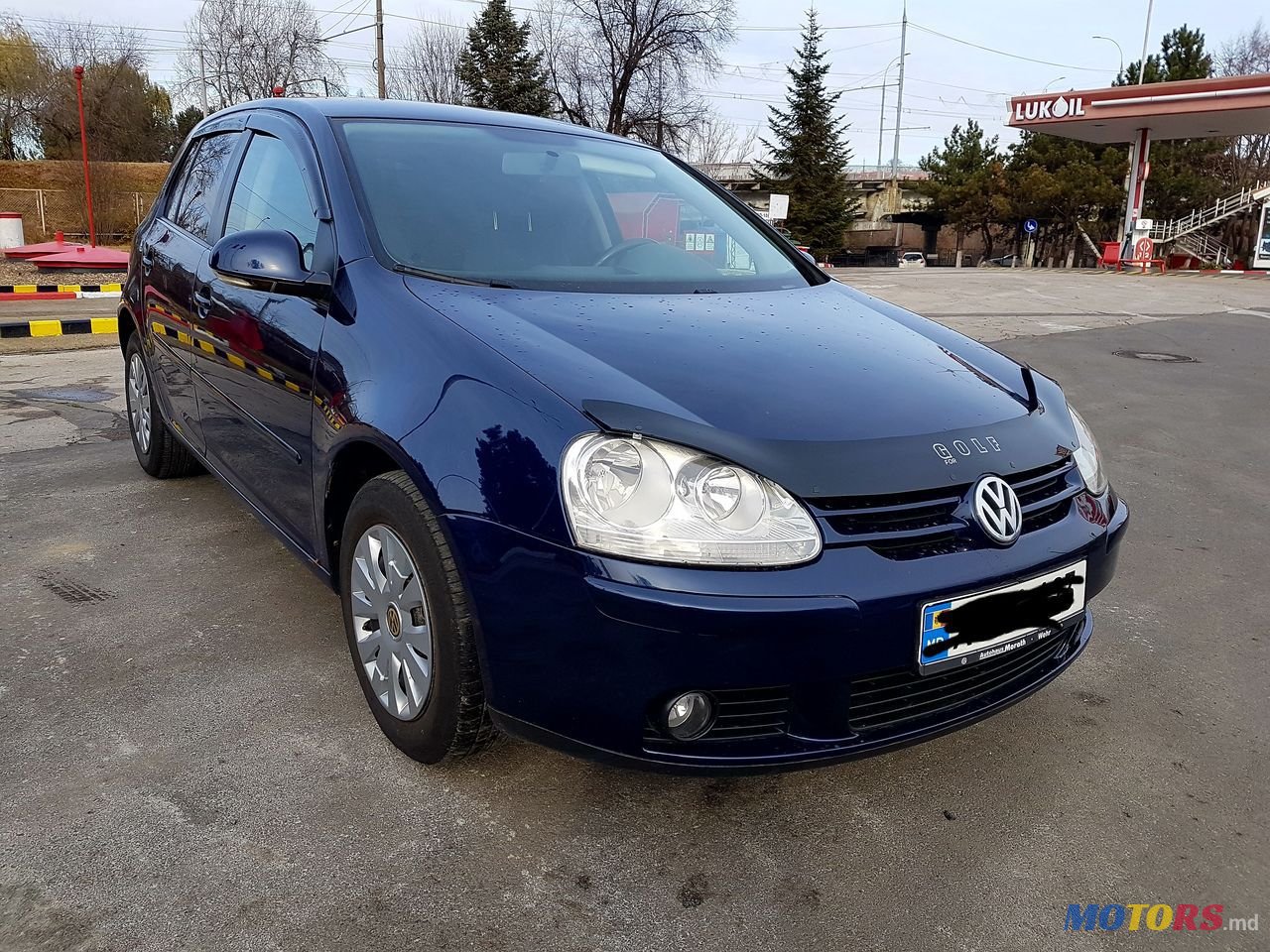 2008' Volkswagen Golf photo #3