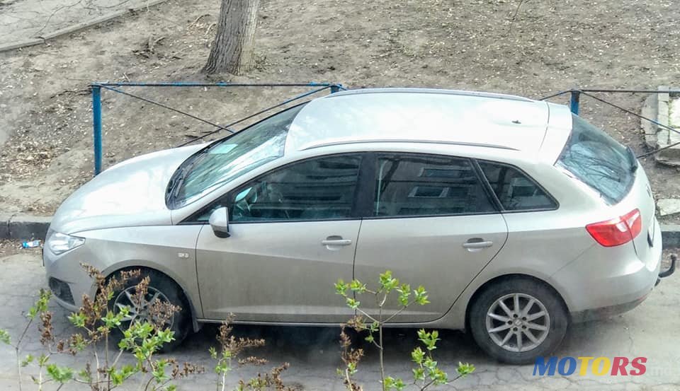 2011' SEAT Ibiza photo #2