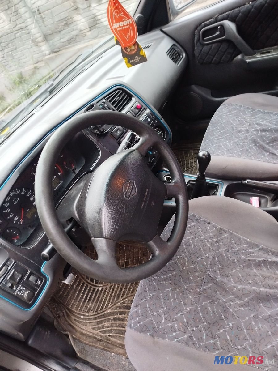 1996' Nissan Primera photo #5