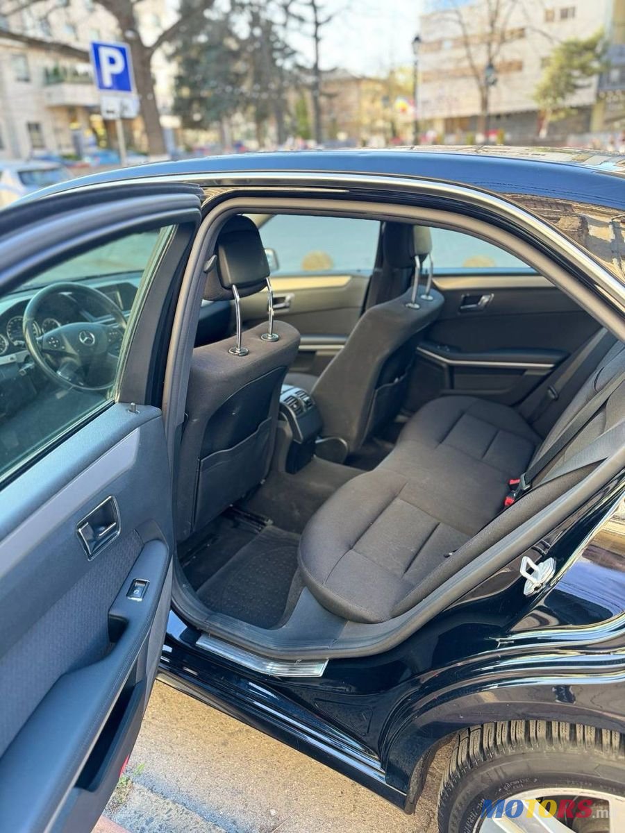 2009' Mercedes-Benz E-Class photo #5