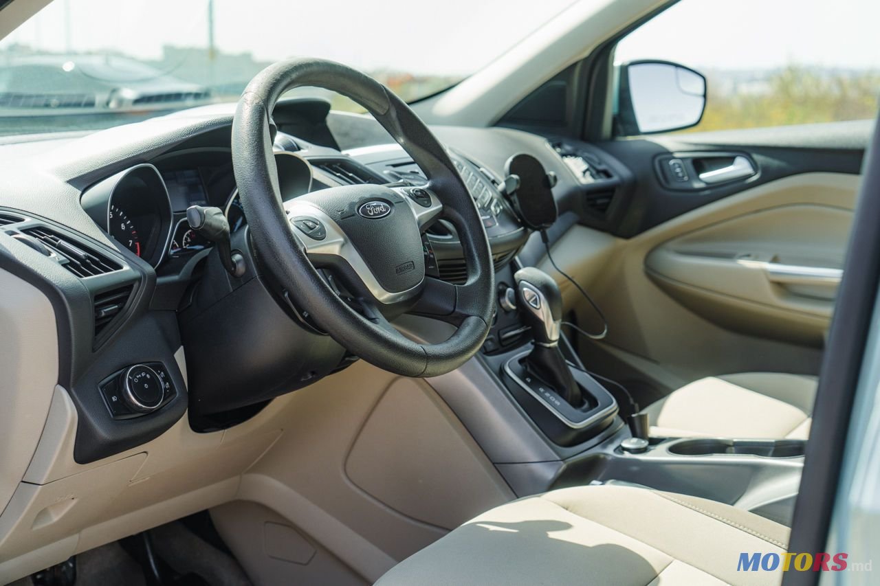 2013' Ford Escape photo #3