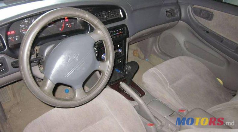 1999' Nissan Altima photo #2
