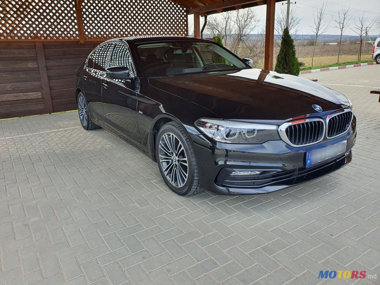 2017' BMW 5 Series photo #5