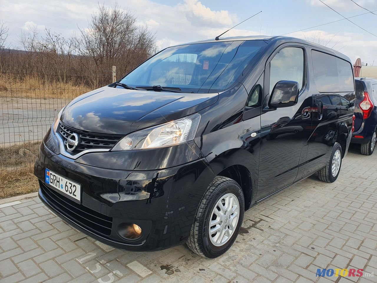 2013' Nissan Nv200 photo #3