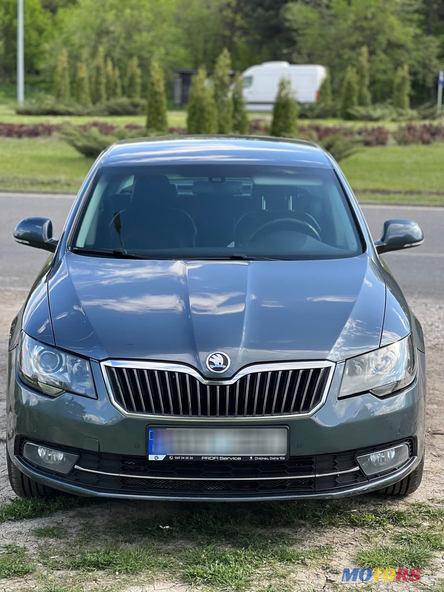 2014' Skoda Superb photo #1