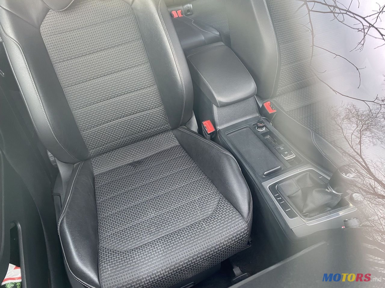 2014' Volkswagen Golf photo #4