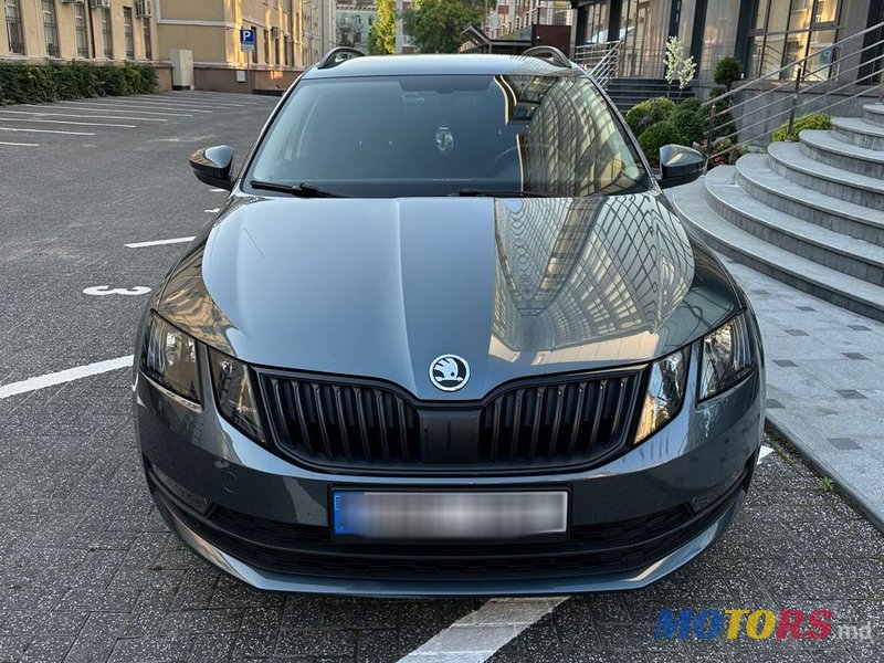 2019' Skoda Octavia photo #1